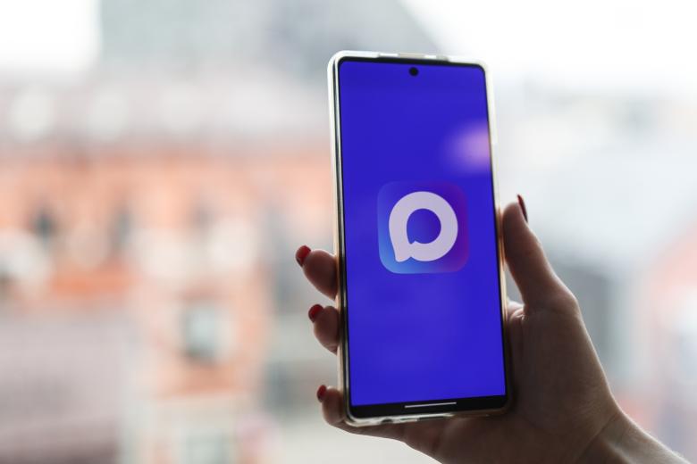 MAX возглавил топ бесплатных приложений в магазинах Google Play и AppStore