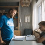 Психиатры вычислили педофила: отчим устроил пыточную для пасынка
