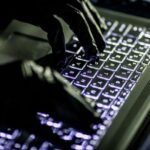 Стало известно, какие риски несет обращение к услугам хакеров