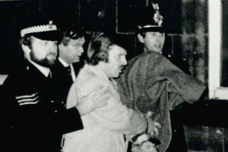 Импотент-могильщик резал проституток: история Йоркширского потрошителя