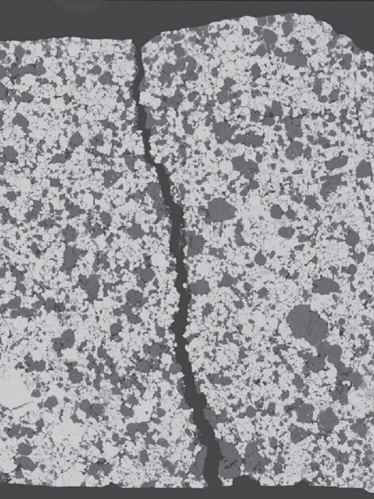 Метеоритная коллекция РАН пополнилась аномальным типом космического вещества