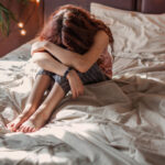 Заболел живот — и родила: школьница случайно стала мамой из-за дедушки