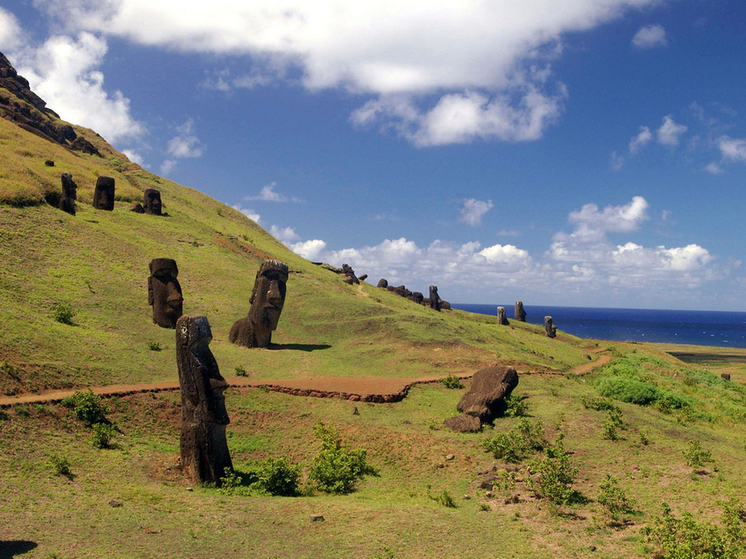 Археологи сообщили о раскрытии многовековой тайны каменных гигантов острова Пасхи