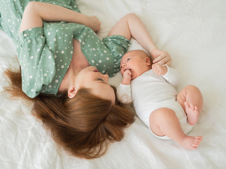 Детские травмы матери способны влиять на темперамент ребенка через грудное молоко