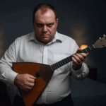 Душил пакетами: дети попали в кружок к подражателю страшного маньяка