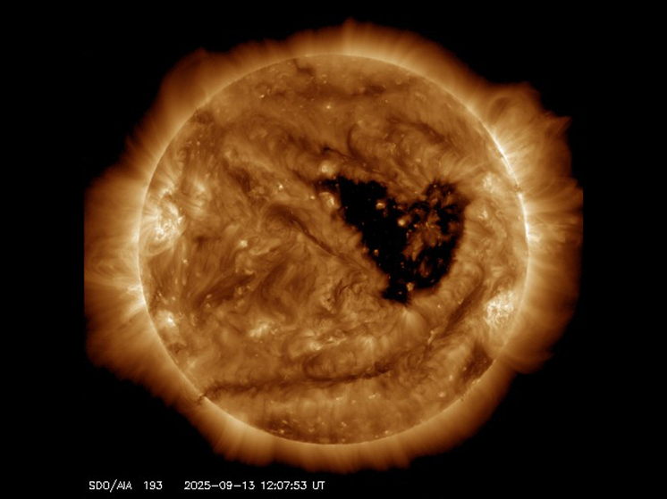 На Земле началась магнитная буря планетарного масштаба, после обеда ожидается более мощный удар