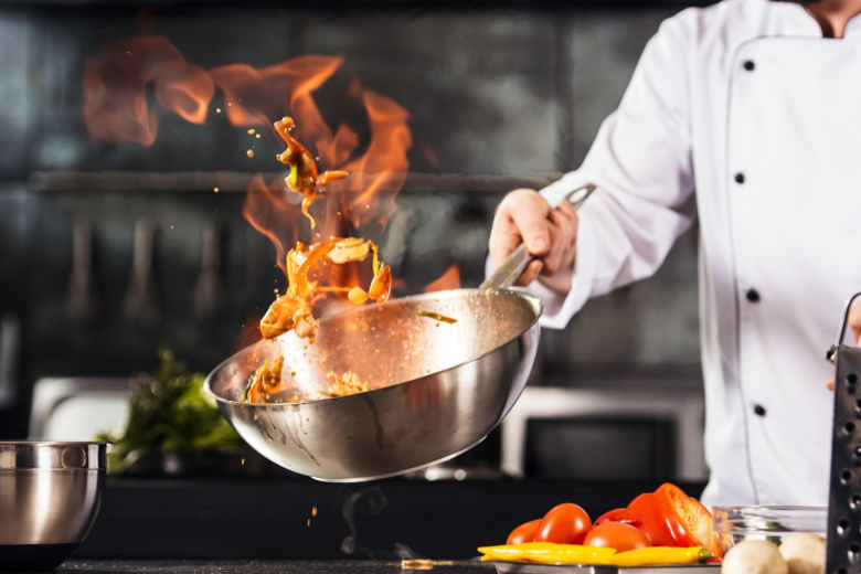 Шеф-повар рассказал, почему рестораны не переходят на «умные технологии»