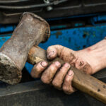 «Теперь у вас нет сына»: под Челябинском подросток забил отца кувалдой