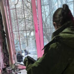 Труп пыталась сжечь: в Петербурге школьница зарезала мать и устроила пожар?