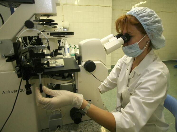 Ученые нашли причину потери воспоминаний о близких при Альцгеймере