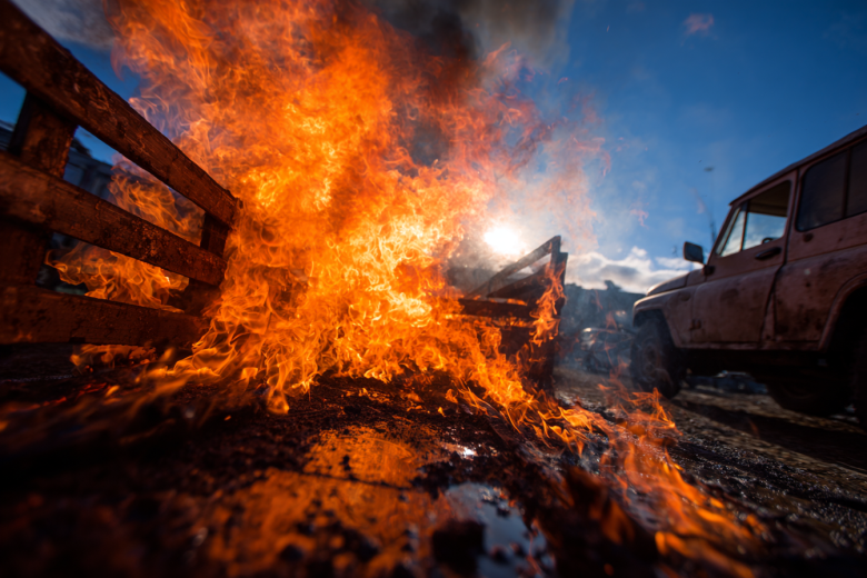 Дети горели в прицепе с бензином: сын депутата пытается откреститься от ЧП