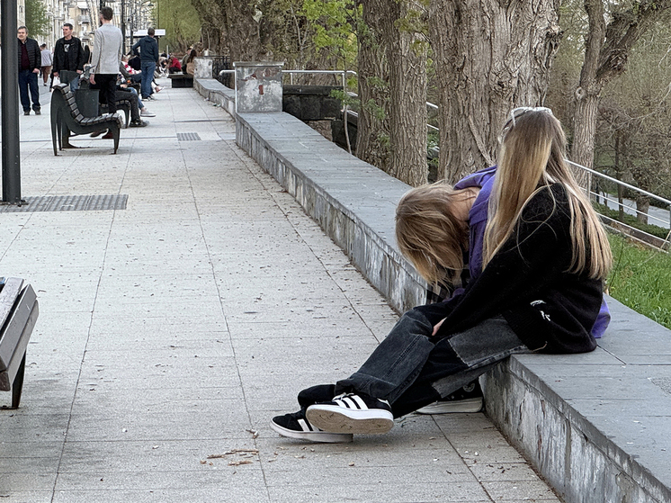 Подростковая ненависть к телу способна разрушить взрослую жизнь: девушки попали в группу риска
