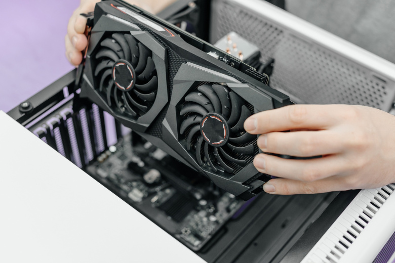 «Рынок малопредсказуемый»: IT-эксперт о резком спросе на видеокарты