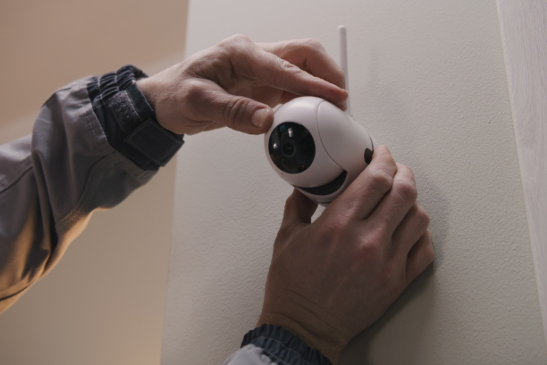 Слабые пароли: тысячи семей поневоле стали актерами домашнего порно