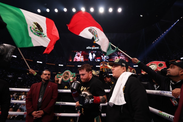 Альварес отказался от боя за вакантный титул чемпиона мира из-за последствий операции