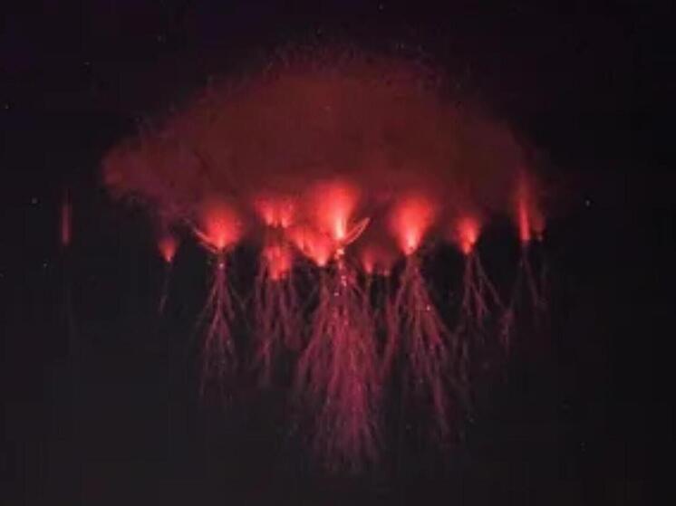 Фотографы запечатлели чрезвычайно необычное явление в небе над Новой Зеландией