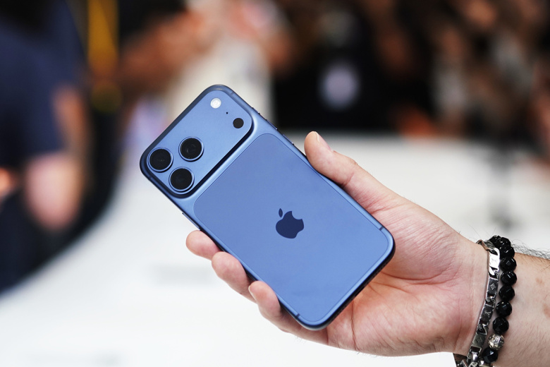 Новый iPhone 17 Pro ​​на презентации Apple в Купертино