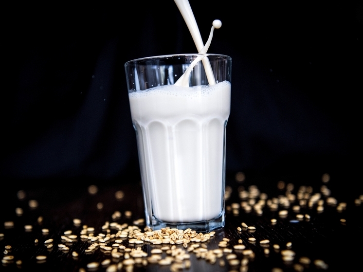 Уральские ученые нашли способ сделать полезнее овсяное молоко